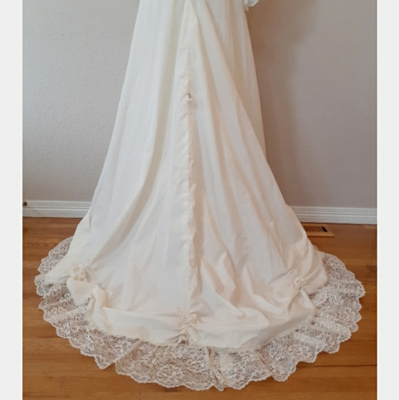 ILGWU | Dresses | Ilgwu 97s Victorian Inspired Wedding Dress | Poshmark